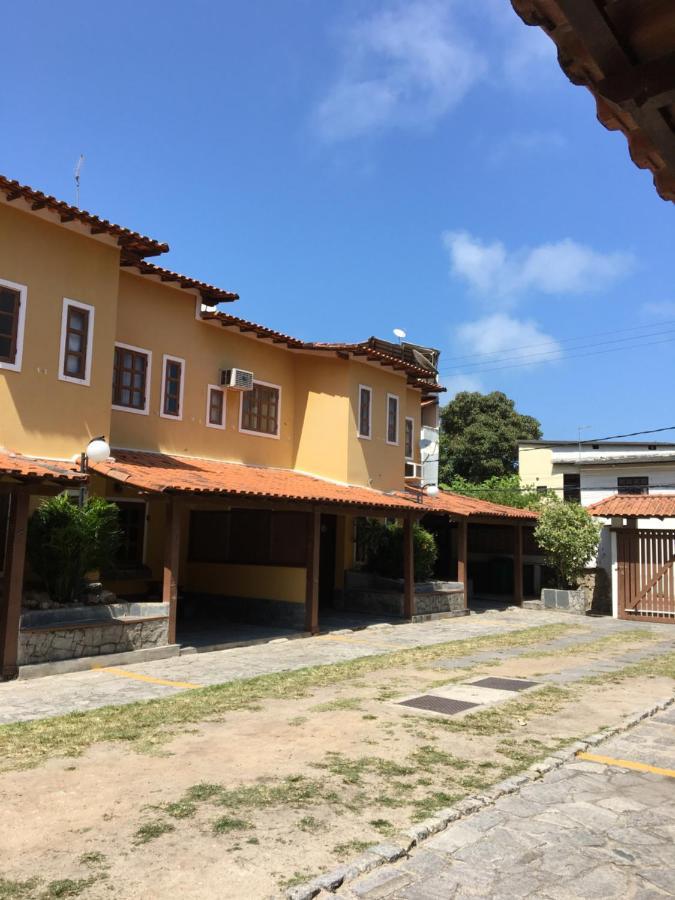 Casa Mobiliada com Piscina e Salão de jogos Praia de Arraial do Cabo 300mt da praia Exterior foto